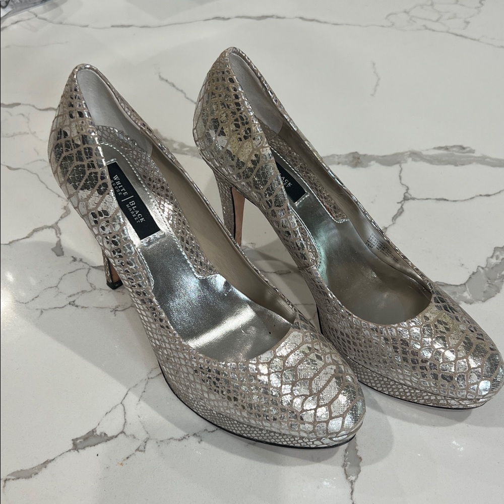 White House Black Market Metallic Silver/Pewter Womens Heels size 7.5